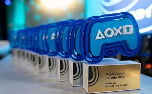 Voxel School gana el premio a Mejor Juego en los Premios PlayStation