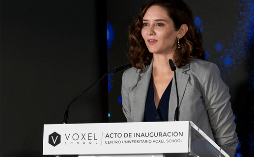 Isabel Díaz Ayuso inaugura el campus del centro universitario Voxel School