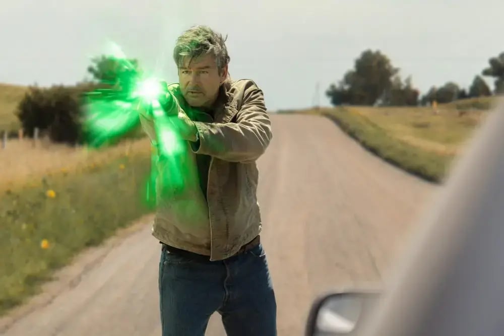 kyle-chandler_0-e1790270138302